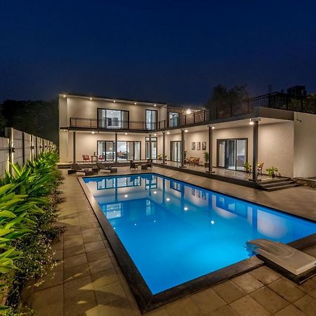 Saffronstays Mayfair Gardens 4 Bedroom Petfriendly Pool Villa Alībāg Exteriör bild