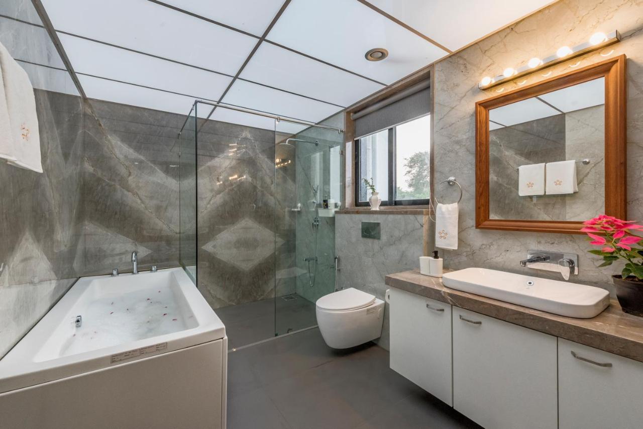 Saffronstays Mayfair Gardens 4 Bedroom Petfriendly Pool Villa Alībāg Exteriör bild