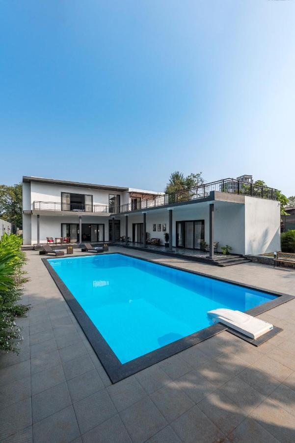 Saffronstays Mayfair Gardens 4 Bedroom Petfriendly Pool Villa Alībāg Exteriör bild