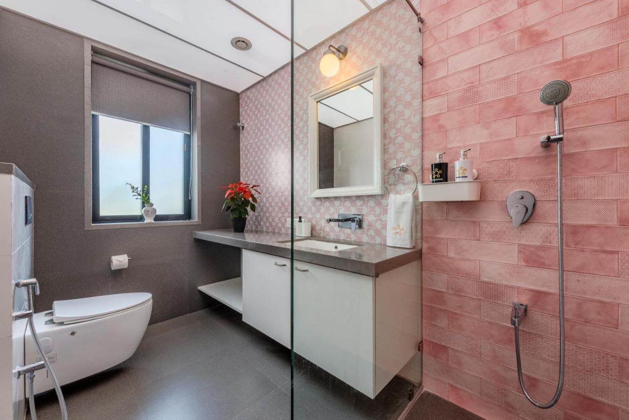 Saffronstays Mayfair Gardens 4 Bedroom Petfriendly Pool Villa Alībāg Exteriör bild